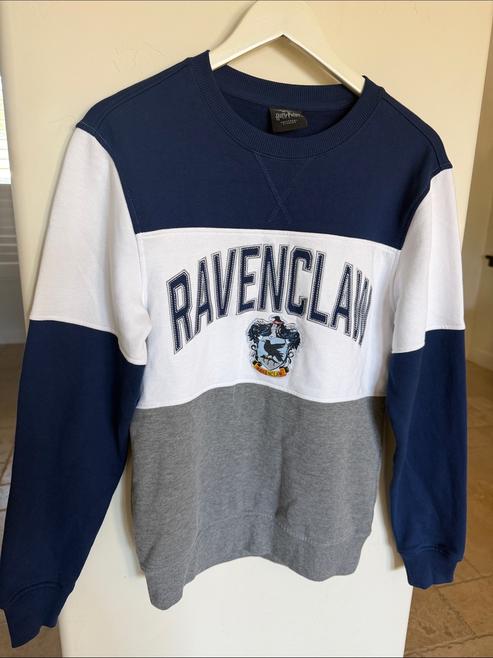 Harry Potter Universal Studios Ravenclaw Colorblock Crewneck - Navy/White/Gray
